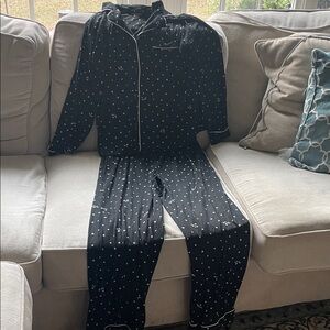 Women’s DKNy soft pajamas